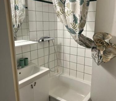 Bussy-Saint-Georges Apartment | Studio Proche Disneyland Paris