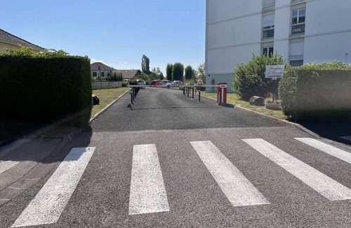 Luxeuil-les-Bains Apartment | Studio Proche Cure Thermal