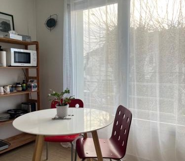 Laval Apartment | Studio proche gare