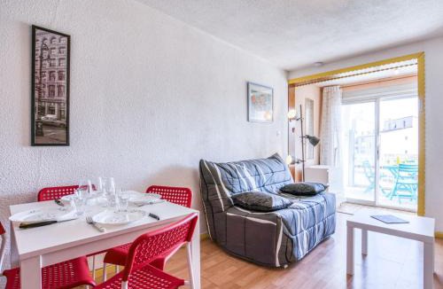 Cap d'Agde Apartment | Studio Quai d'Honneur-2 by Interhome