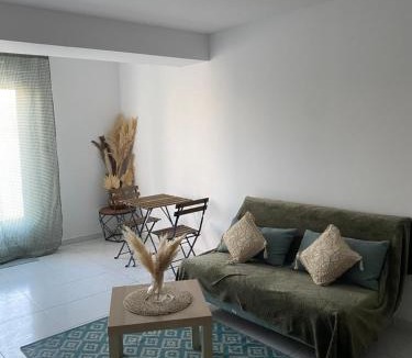 Les Pennes-Mirabeau Apartment | Studio quartier calme