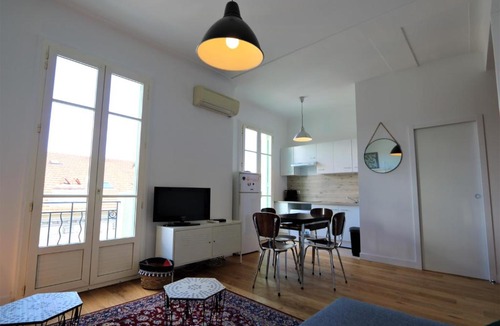 Vernier Apartment | Studio quartier liberation