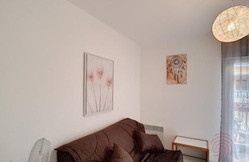 Lamalou-les-Bains Apartment | Studio rénové avec balcon, proche des Thermes de Lamalou, animaux acceptés, parking gratuit. - FR-1-451-131