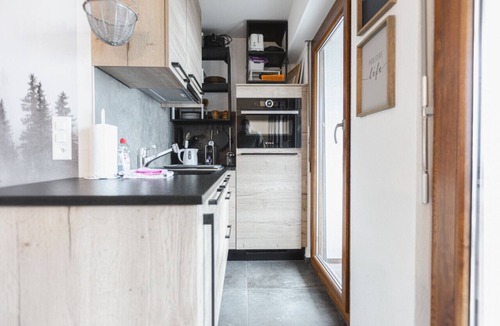 Randogne Apartment | Studio rénové avec vue imprenable sur les Alpes