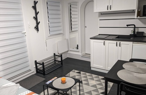 Tours Apartment | Studio Rénové Avec Jardin à Tours Nord à 3 min du Tram