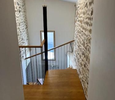 Lagnieu Apartment | Studio rénové centre-ville de Lagnieu/WIFI