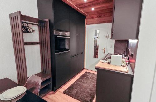 Lens Apartment | Studio rénové cosy et centré, Ski-In Ski-Out