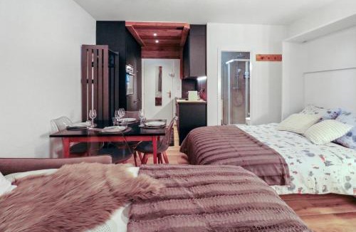 Lens Apartment | Studio rénové cosy et centré, Ski-In Ski-Out