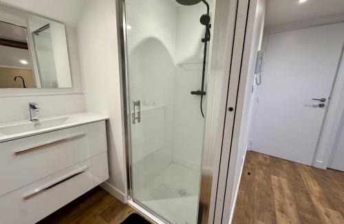 La Roche-sur-Yon Apartment | Studio rénové et lumineux, calme, wifi haut débit