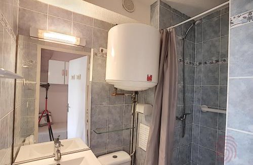 Lamalou-les-Bains Apartment | Studio rénové, proche centre-ville et thermes, avec jardin, WIFI, animaux acceptés - FR-1-451-62
