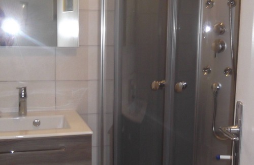 Saint-Mandrier-sur-Mer Apartment | Studio rental