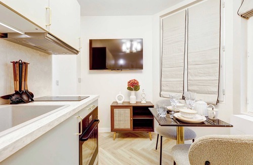 Amerique Apartment | Studio refait à neuf près de Republique