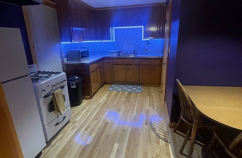 Banks Square Apartment | Studio remodeled.!