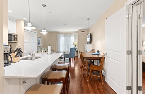 York Beach Condo | Studio + Resort Room in One Easy Stay