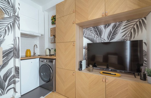 Quartier des Grandes-Carrieres Apartment | Studio resplendissant près de Montmartre