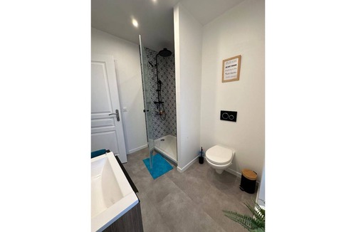 Juvisy-sur-Orge Apartment | Studio Romantique et Spacieux, Proche Gare RER