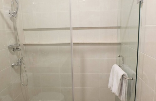 Jakarta Apartment | Studio Room At St. Moritz Presidential Puri By Travelio - Jakarta