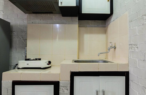 Sunter Apartment | Studio Room at Sunter Park View Apartment By Travelio