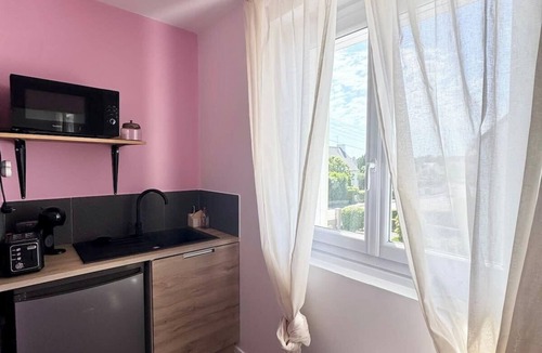 Queven Apartment | Studio rose & spa – Pause bien-être