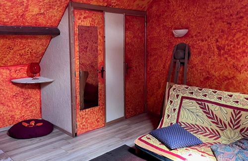 Cosqueville Apartment | Studio Rouge a la Prefontainerie