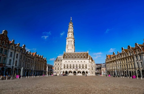 Arras Apartment | studio rouge arras, studio rouge proche gare d'arras