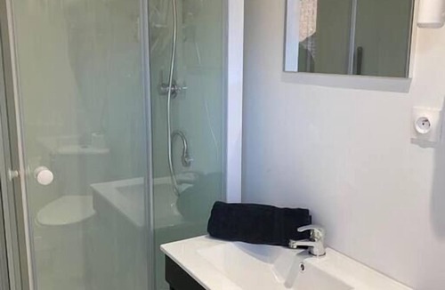 Arras Apartment | studio rouge arras, studio rouge proche gare d'arras