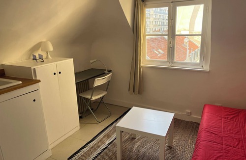 Necker Apartment | Studio, rue de Vaugirard, Paris 15th arrondissement