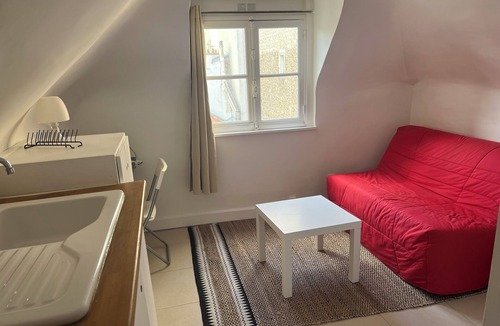 Necker Apartment | Studio, rue de Vaugirard, Paris 15th arrondissement