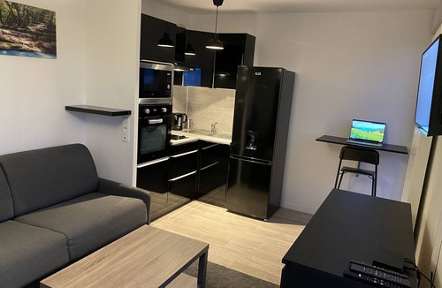 Carrieres-sous-Poissy Apartment | Studio Senette