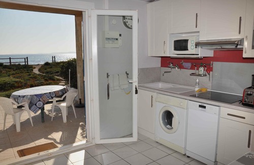 Giens Apartment | Studio sea view by the beach