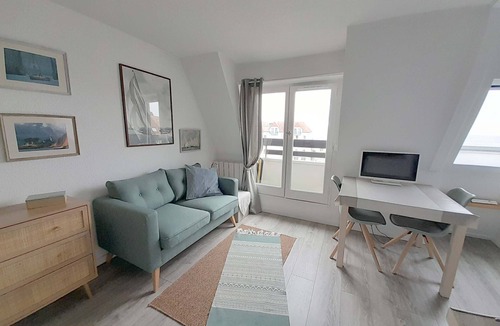 Villers-sur-Mer Apartment | Studio sea view - Grand Cap residence