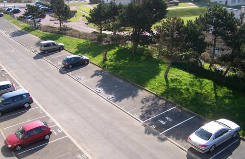 Courseulles-sur-Mer Apartment | STUDIO SEASIDE 30 METERS FROM THE EXPOSURE DUE SOUTH BEACH