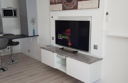 Saint-Cyr-sur-Mer Apartment | Studio Seaside at st cyr sur mer