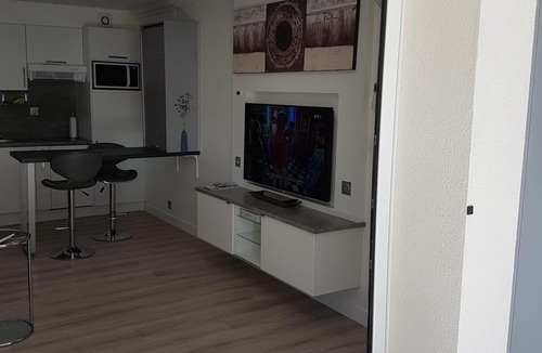 Saint-Cyr-sur-Mer Apartment | Studio Seaside at st cyr sur mer