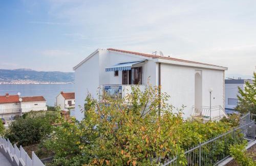 Slatine Apartment | Studio Slatine 13298e