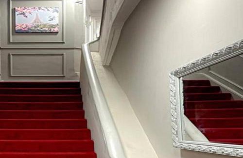 Ealing Apartment | Studio - Sleeps 2 - Short Walk to Station