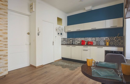 Carnot Apartment | Studio Soleil - Welkeys