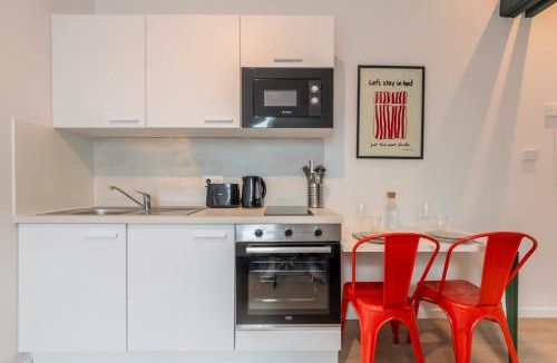 Annappes Apartment | Studio sous les combles côté cour, parking gratuit