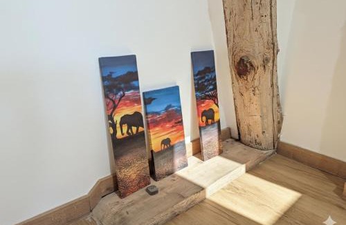 Irigny Apartment | Studio spacieux avec bureau - Calme & Proche Lyon