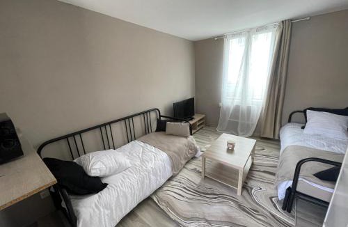 Creil Apartment | Studio spacieux