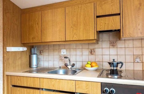 Spiez Apartment | Studio Spiez | Nature & Parking |20 min Interlaken