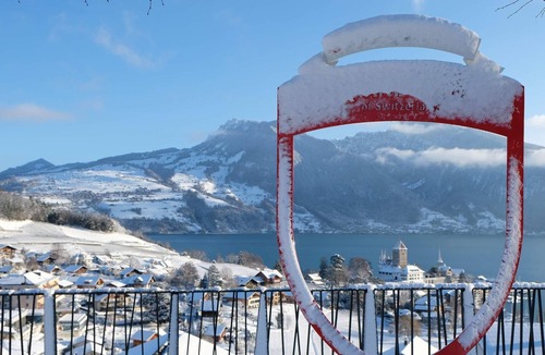 Spiez Apartment | Studio Spiez | Nature & Parking |20 min Interlaken
