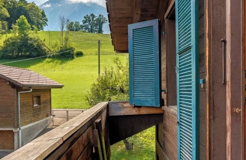 Spiez Apartment | Studio Spiez | Nature & Parking |20 min Interlaken