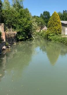 Saint-Florentin Apartment | Studio St Florentin