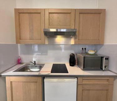 Montlucon Apartment | Studio St Pierre