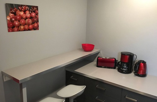 Leon Blum - Bon Coin Apartment | Studio-Standard-Ensuite with Shower-Studio 12m2