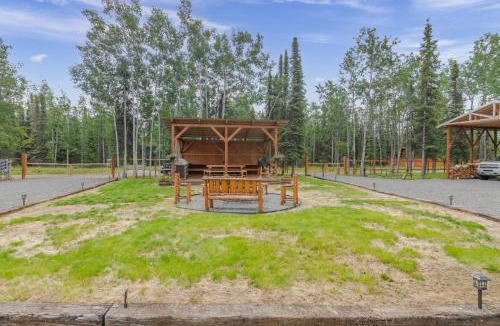 Sterling Apartment | Studio Steps to Kenai River with Fire Pit!