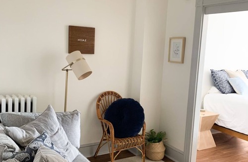 Lancaster House | Studio Style - open space No private bedroom Downtown Lancaster