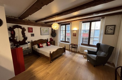 Neuchatel Apartment | Studio Suisse au Coeur de Neuchâtel