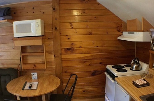 Stratton Apartment | Studio Suite 1 with full kitchen